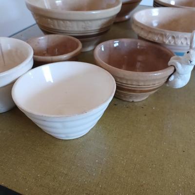 11 pc planter lot w/ bunny and flag