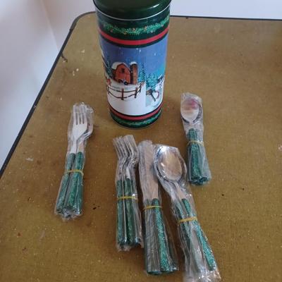 20pc silverware w/tin