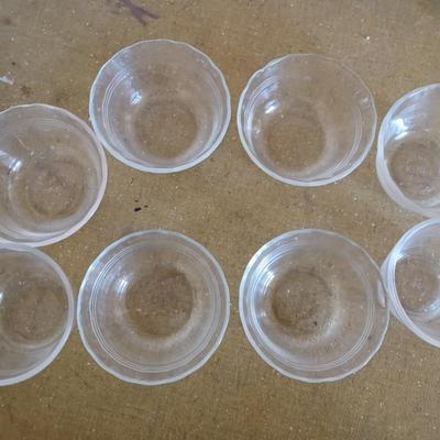 8 pyrex custard bowls