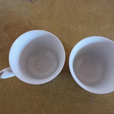 2 Tea / Coffee Cups