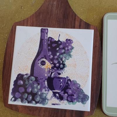 2 hot plate/trivets