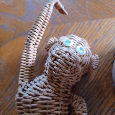 2 wicker pieces