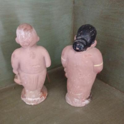 2 ceramic Buddha figurines