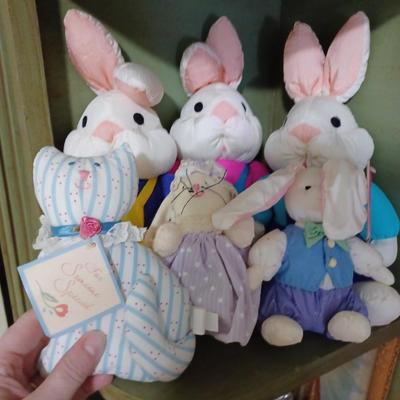 6pc Nylon Plush Easter Rabbit