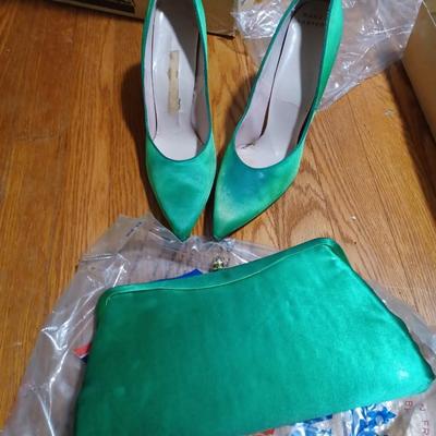 green dyed shoes (6.5) & matching purse