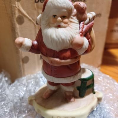 3 santa through the ages