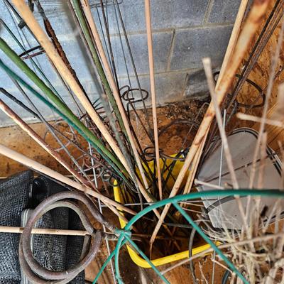 Garden Stakes, Tomato Cages, Shadecloth & More (S-JS)