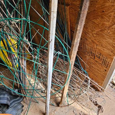 Garden Stakes, Tomato Cages, Shadecloth & More (S-JS)