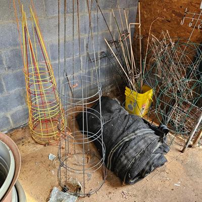 Garden Stakes, Tomato Cages, Shadecloth & More (S-JS)