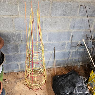 Garden Stakes, Tomato Cages, Shadecloth & More (S-JS)