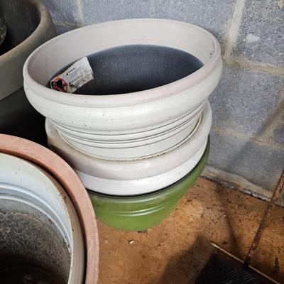 Plastic Garden Pots & Saucers (S-JS)