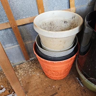 Plastic Garden Pots & Saucers (S-JS)