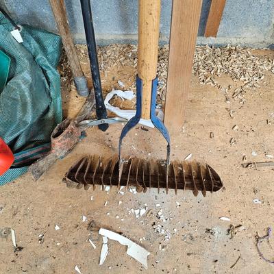 Outdoor Garden Tools & More (S-JS)