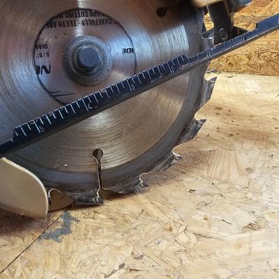 Craftsman 16"Scrollsaw & 7 1/4" Skilsaw Circular Saw (S-JS)