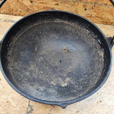 Three Cast Iron Pots w/Handles (S-JS)