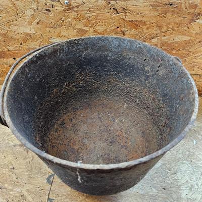Three Cast Iron Pots w/Handles (S-JS)