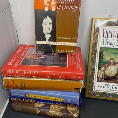 Collection 10 Books British Royalty