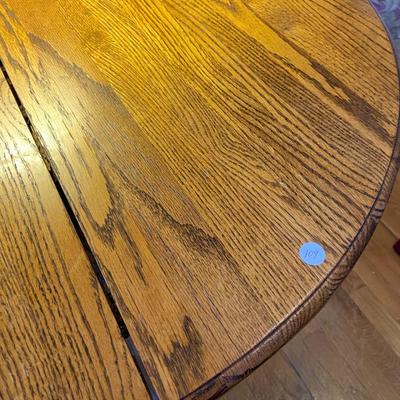 Large Round Oak Table with Two Leaves