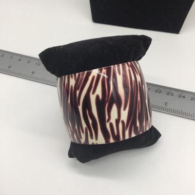 Fashion zebra design bracelet