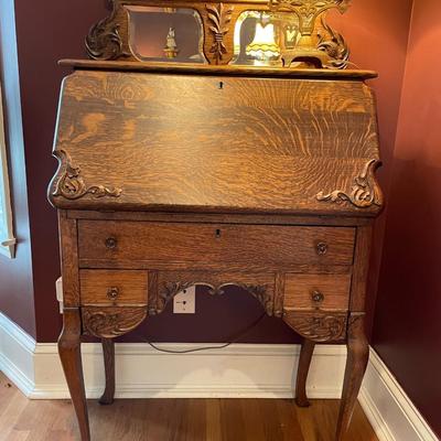 Magnificent Antique Tiger Oak Desk