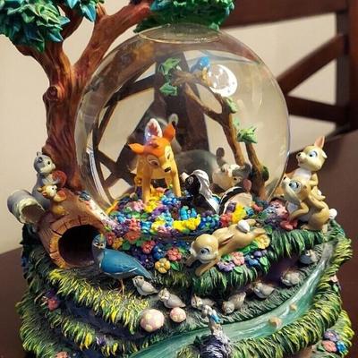 DISNEY SNOWGLOBES