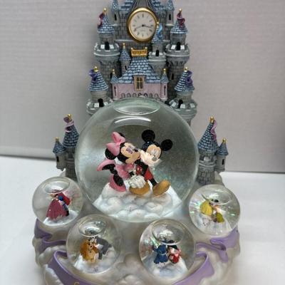 DISNEY SNOWGLOBES