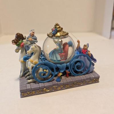 DISNEY SNOWGLOBES