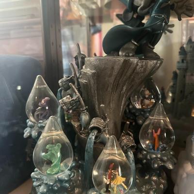 DISNEY SNOWGLOBES