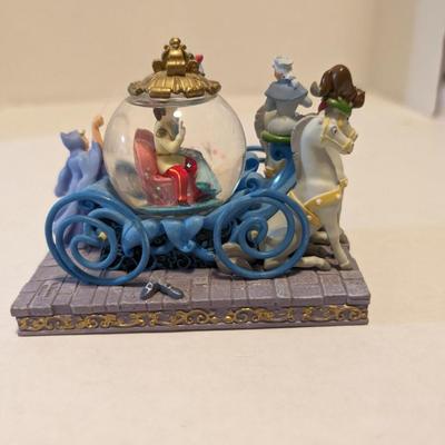 DISNEY SNOWGLOBES