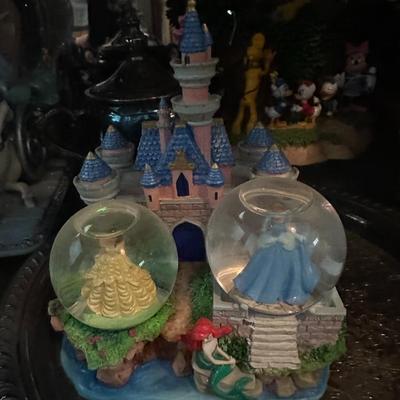 DISNEY SNOWGLOBES