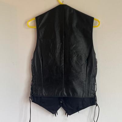 Leather Motorcycle Vests w/ Pins and Patches (UCC-DZ)