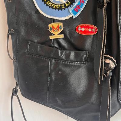 Leather Motorcycle Vests w/ Pins and Patches (UCC-DZ)
