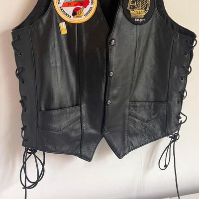 Leather Motorcycle Vests w/ Pins and Patches (UCC-DZ)