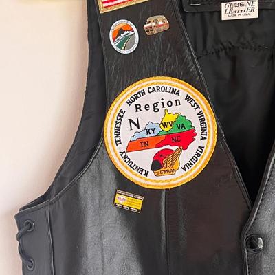 Leather Motorcycle Vests w/ Pins and Patches (UCC-DZ)