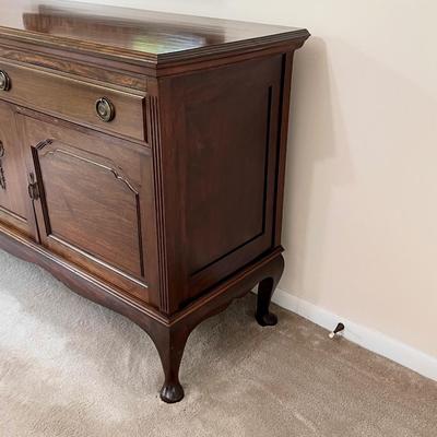 Solid Wood Queen Anne Style Buffet ~ Excellent