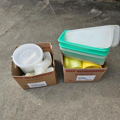Vintage Tupperware & Other Small Plastic Containers (G2-JS)