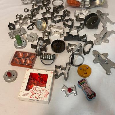 Cookie Cutters and More (K-DZ)