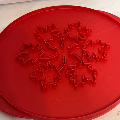 Cookie Cutters and More (K-DZ)