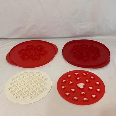 Cookie Cutters and More (K-DZ)