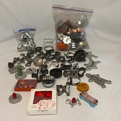 Cookie Cutters and More (K-DZ)