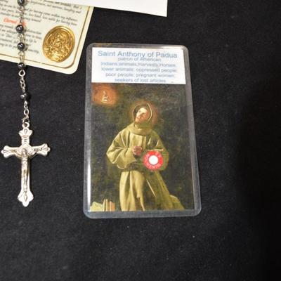 Lot of Christian Iconography, Rosaries, 3rd Class Saint Cards