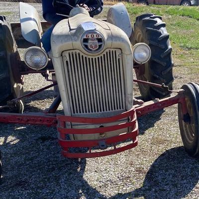 600 Ford Tractor