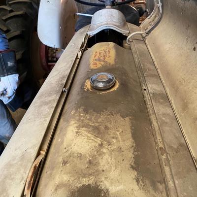 600 Ford Tractor