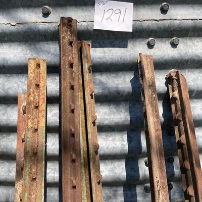 6-5â€™6â€ Fence Posts