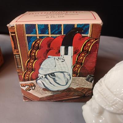 VINTAGE AVON BULLDOG PIPE AND ON TAP MUG DECANTER