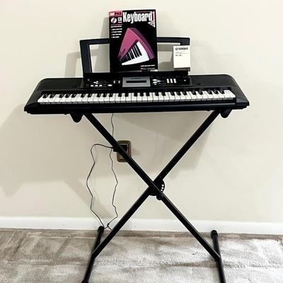 YAMAHA ~ PSR-E223 ~ Digital Keyboard