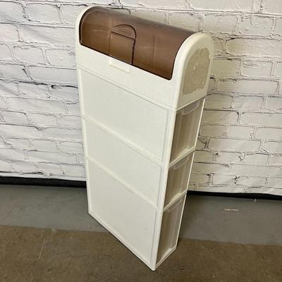 Rubbermaid Bathroom Cabinet with Drawers