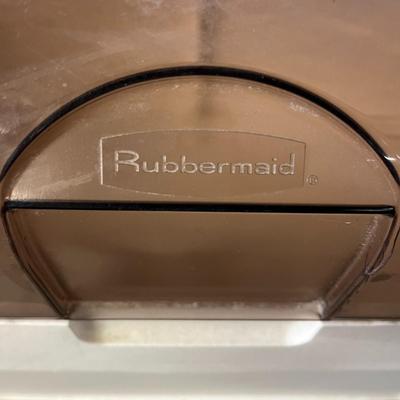 Rubbermaid Bathroom Cabinet with Drawers