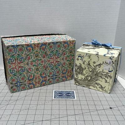 2 Printed Gift Box