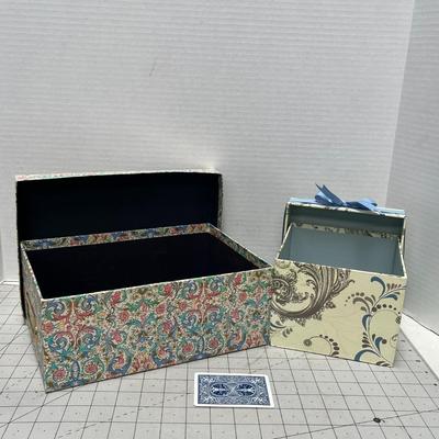 2 Printed Gift Box